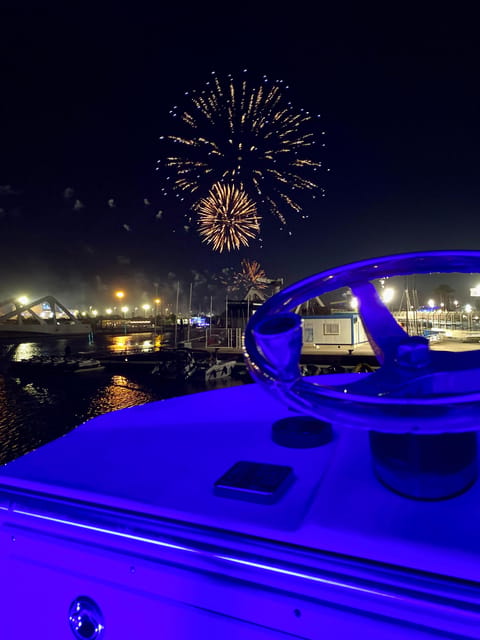 Valencia: Night Cruise with Free Drink - Key highlights to notice before you go