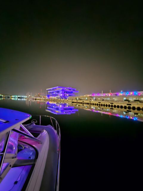 Valencia: Night Cruise with Free Drink - The included drink: what you get and how it changes the experience