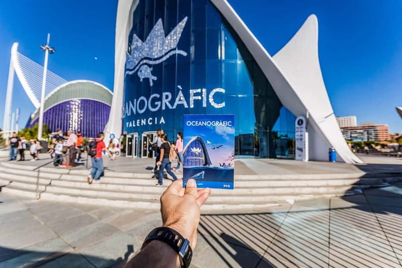 Valencia Oceanogràfic Entry with Backstage tour in Spanish - Filtration and treatment: the unseen work behind clean water