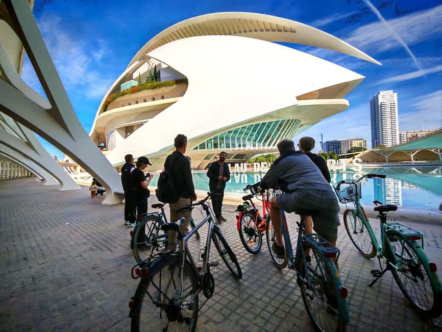 Valencia: Old Town to City of Arts Guided E-Bike Tour - Key highlights you’ll feel right away