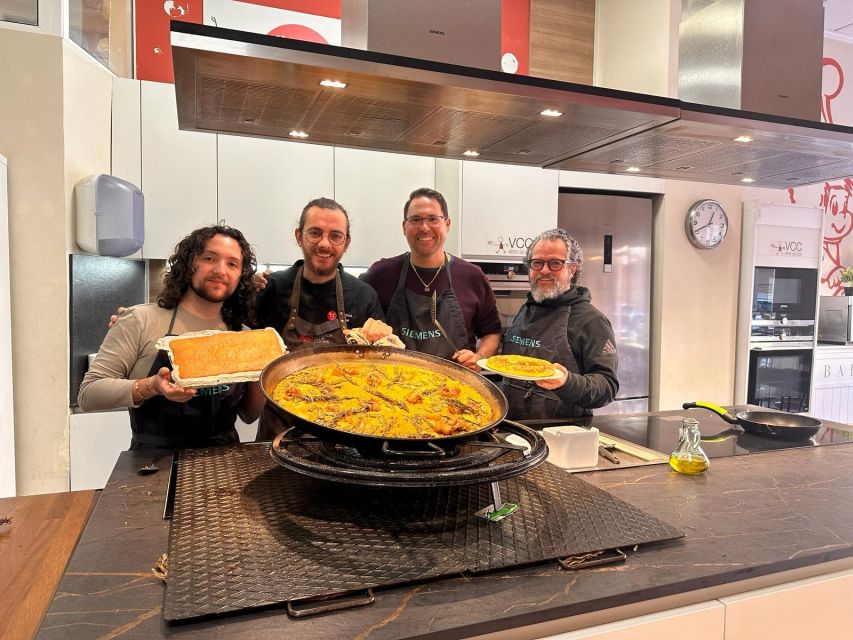 Valencia: Paella Workshop and Algiros Market Visit - Wine, sangria, and mistela: how the drinks fit the meal