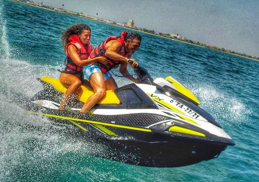 Valencia: Pobla de Farnals Jet Ski Rental, Photos, and Beach - Meeting point and your first 20 minutes: what happens before you go fast