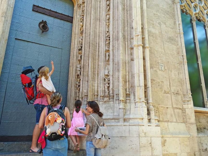 Valencia: Private Tailored Tour - The historic center route: places to orient fast