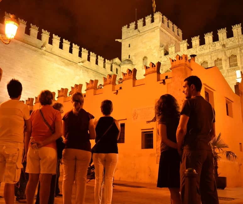 Valencia: Private Tailored Tour - Night walk or calmer streets: a different Valencia tempo