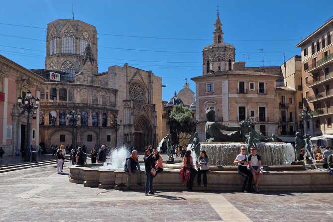 Valencia Private Walking Tour with Official Valencian Guide - The route: from Plaça dels Furs to Plaça de la Mare de Déu