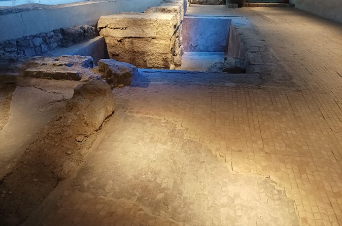 Valencia Romana and Visigoth. Almoina and Crypt Museum included. - San Vicente Mártir Crypt: Visigoth Chapel and the Christian Turn