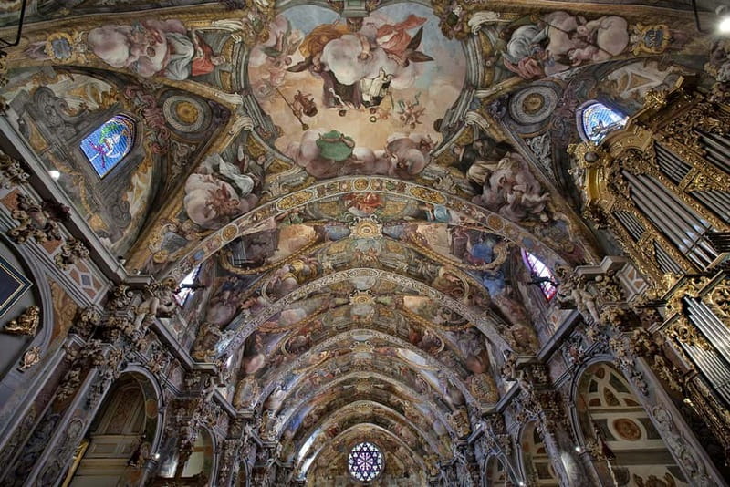 Valencia: San Nicolás, Silk Museum and Santos Juanes Church - San Nicolás Church: the fresco-packed moment in Valencia