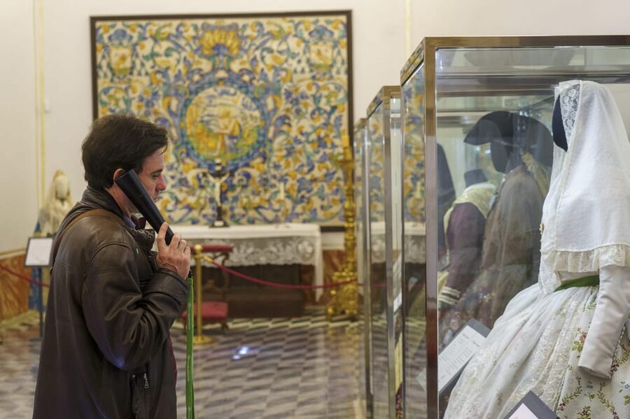 Valencia: Silk Museum Entry Ticket - Your 45-Minute Game Plan: See More, Miss Less