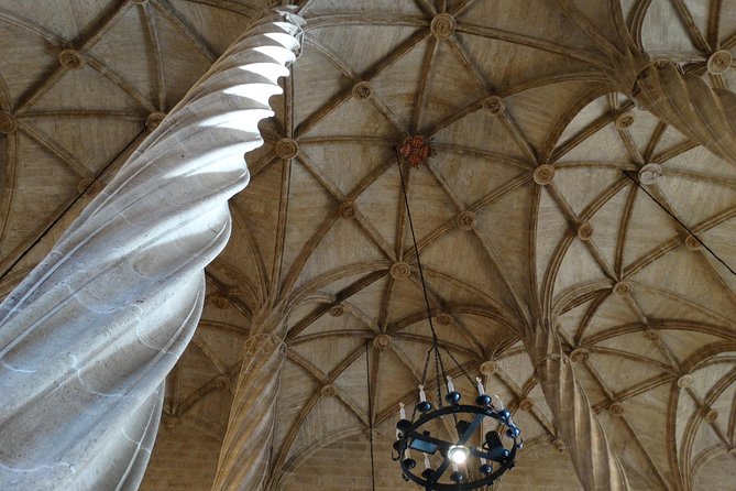 Valencia Step By Step for you - Entering Ajuntament de Valencia for the best orientation in the city