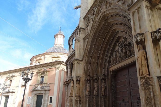 Valencia Step By Step for you - Santa Catalina Church and the Baroque tower moment
