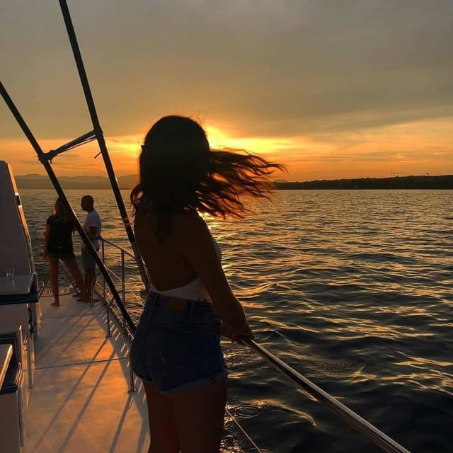 Valencia: Sunset or Daytime Catamaran Cruise with Drink - Boramar Boarding: Ticket Booth, Seats, and First Impressions