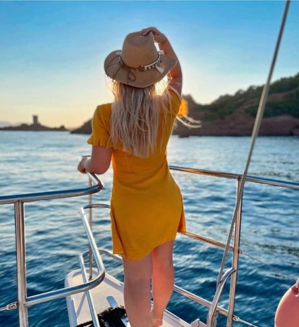 Valencia: Sunset or Daytime Catamaran Cruise with Drink - Double-Decker Catamaran Energy: Drinks, Music, and the Onboard Vibe