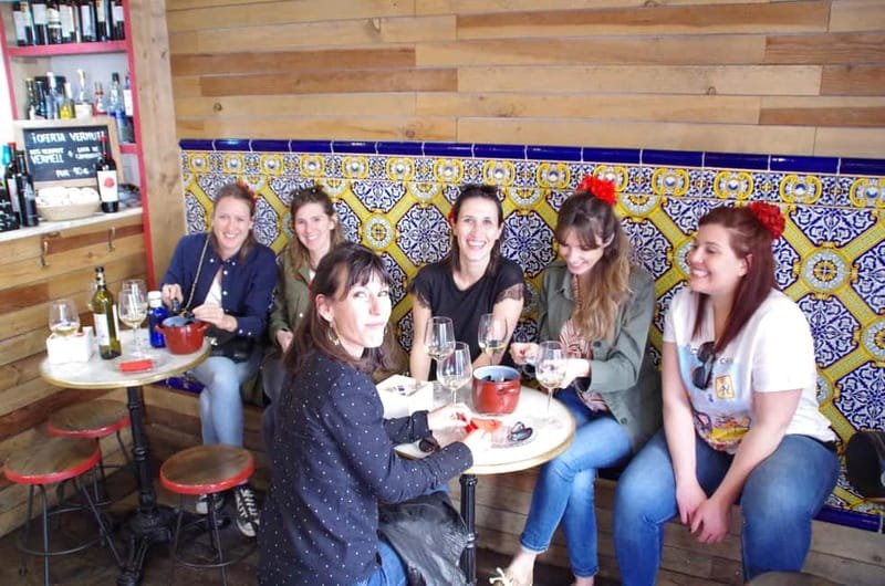 Valencia: Tapas and Sightseeing guided tour - Central Market tastings: acorn-fed Iberico ham and a food-world crash course