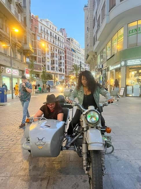 Valencia: The Highlights Tour in Vintage Sidecar - Hotel pickup, safety gear, and how the ride actually works