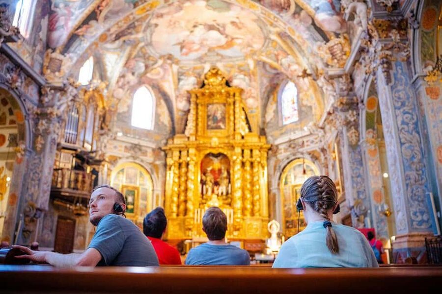 Valencia: The Light of Saint Nicholas - Finding the doorway: C/ Caballeros can be tricky