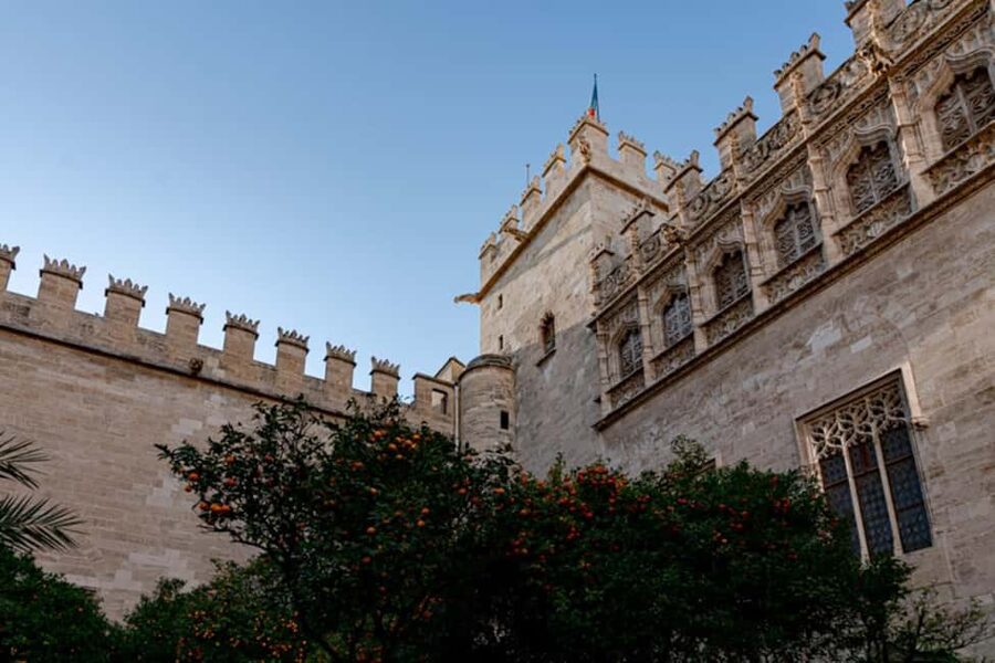 Valencia Tour "Between Vice and Virtue" - Church of Santos Juanes: Legends and a City That Changes