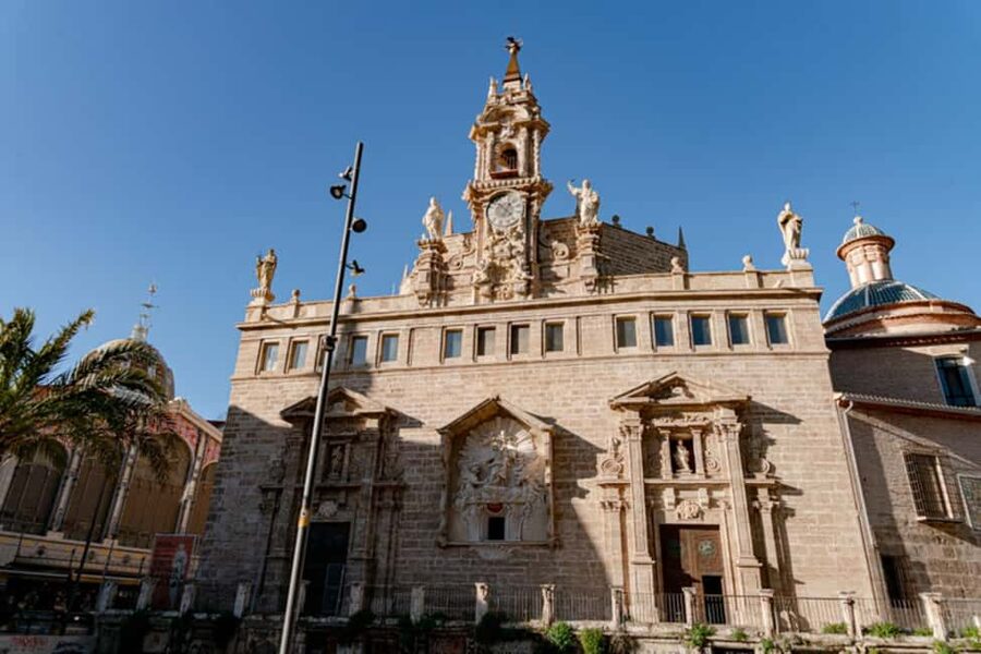 Valencia Tour "Between Vice and Virtue" - Llotja de la Seda (Silk Exchange): Wealth With Symbolic Boundaries
