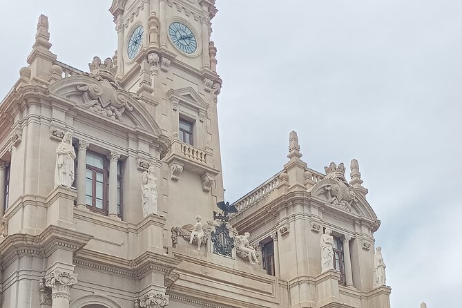 Valencia tour with cathedral included. - Plaça de l’Ajuntament: Town Hall symbolism and a communications allegory
