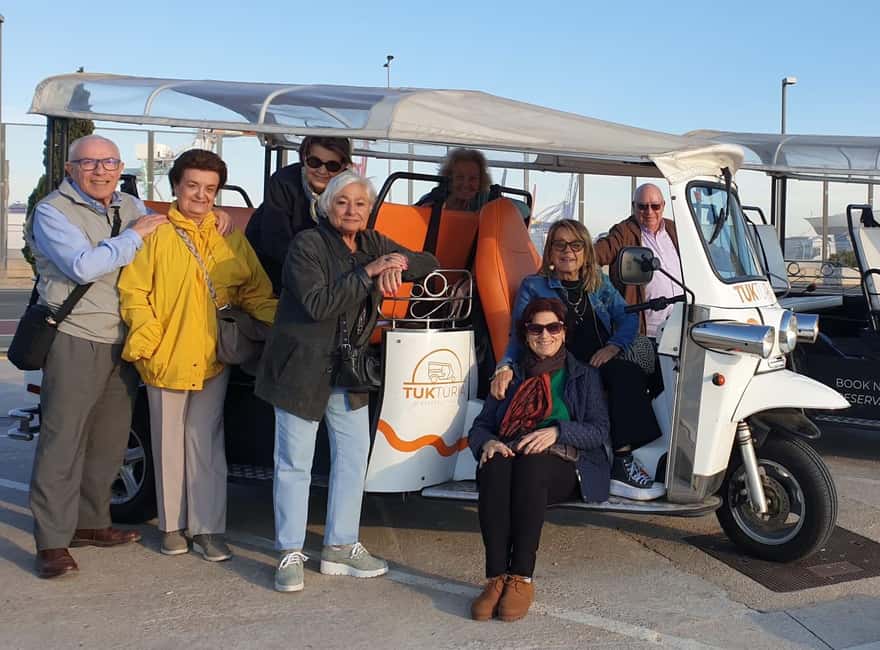 Valencia: Tuk Tuk City Tour - City contrast in 2 hours: Old Town to futuristic Valencia