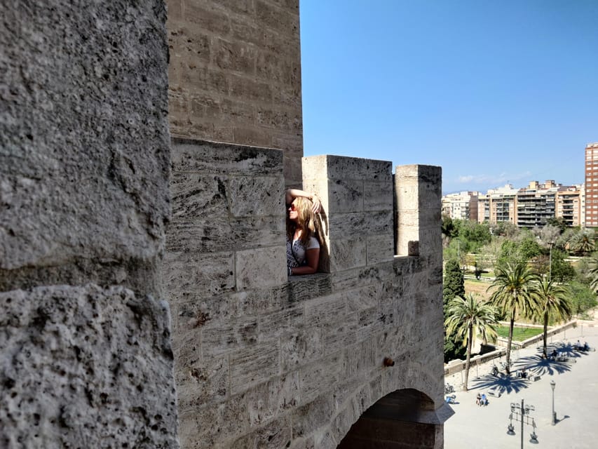 Valencia: Turia Park Guided Bike Tour - Serranos Towers: the medieval gate you stop for on purpose