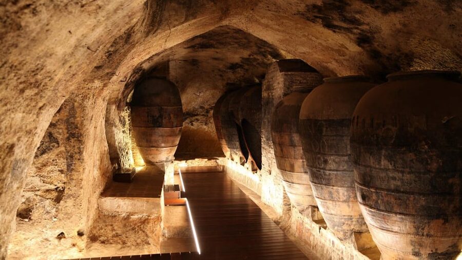 Valencia: Utiel-Requena Cave & Winery Day Trip with Tasting - The Murviedro tasting: what you’ll actually eat and sip