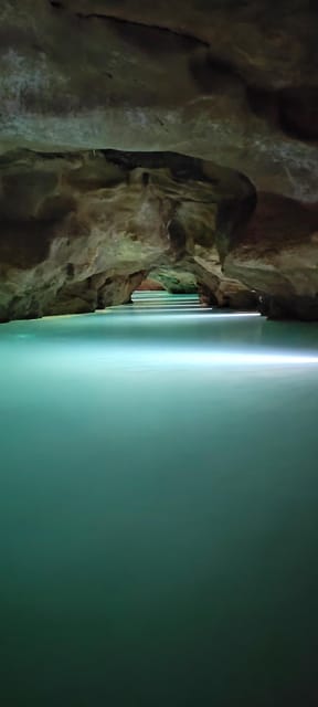 Valencia: Visit by boat to the Caves of Sant Josep - The cave route: 800 meters by boat plus a 250-meter walk