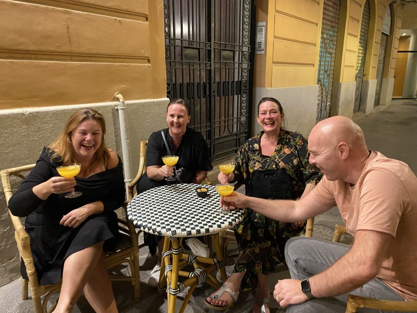 Valencia: Wine Tasting and Tapas Experience - What the guide experience feels like (Valeria and Paul examples)