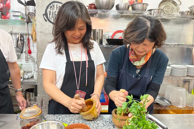 Valencian Paella Cooking Class, Tapas & Sangria - Evening - Valencia at 5 pm: why this evening paella class feels right