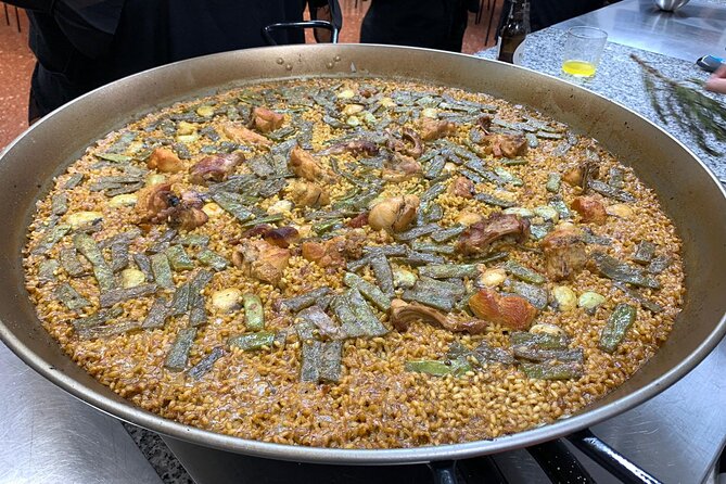Valencian Paella Cooking Class, Tapas & Sangria - Evening - Finding your kitchen: the meeting point and how to be ready