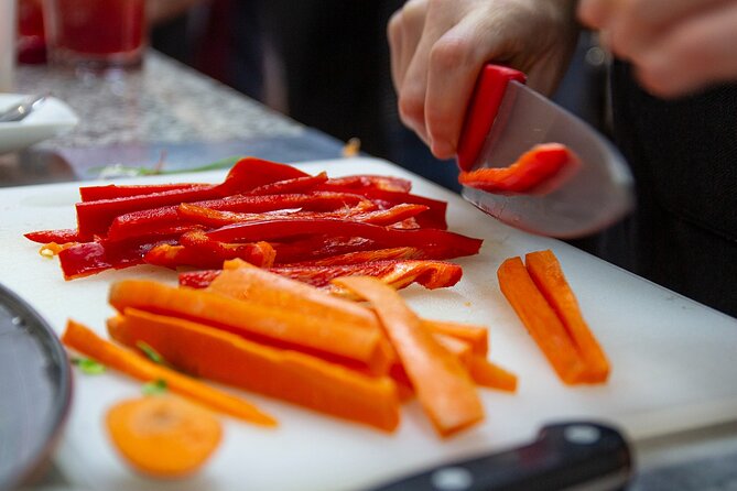 Vegetable Paella cooking class, tapas and Ruzafa market visit - Tapas and Sangria First: The Best Way to Set the Mood