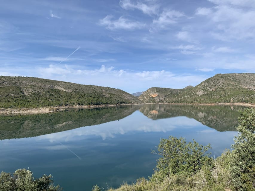 Visit the most beautiful village in Valencia: Chulilla - The guide sets the tone: meeting in a yellow shirt and choosing your pace