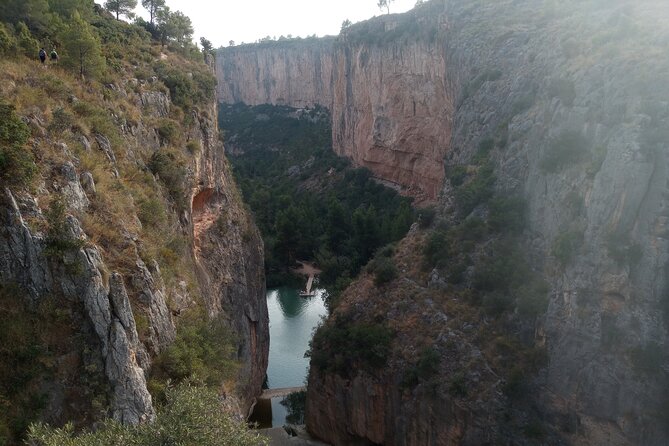 Walking Tour of the Hanging Bridges of Canyon de Turia and Chulilla Village - Meeting in Valencia: keep it simple at the start