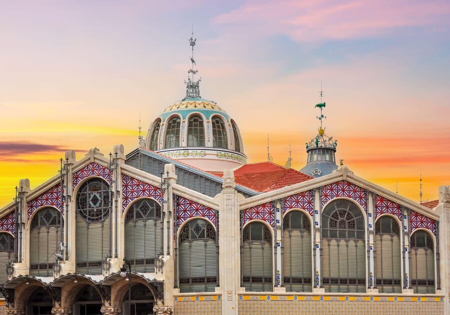 Walking Tour through Valencia's Historic Centre - What You Get From an Official Guide (and Why It Changes the Walk)
