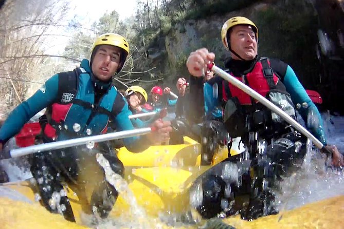 White Water Rafting - The 90-minute descent: waves, jumps, and team energy