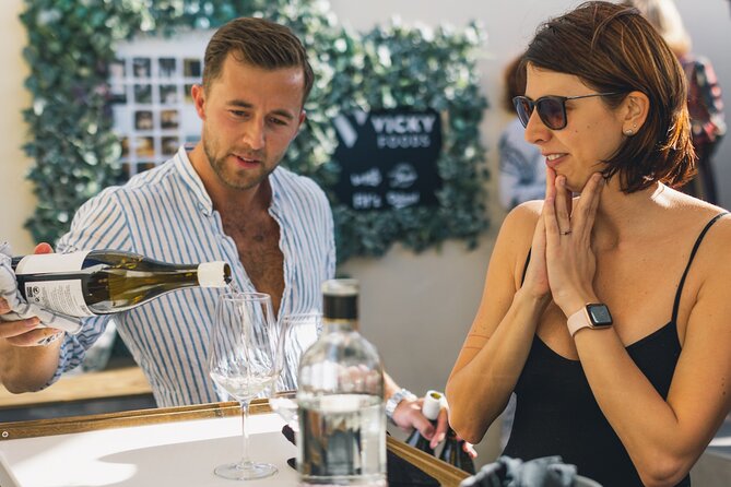 Wine Tasting Experience with a Professional Sommelier in Valencia City Center - Meeting Tristan Van Doorn at Carrer de Martí (L’Eixample)