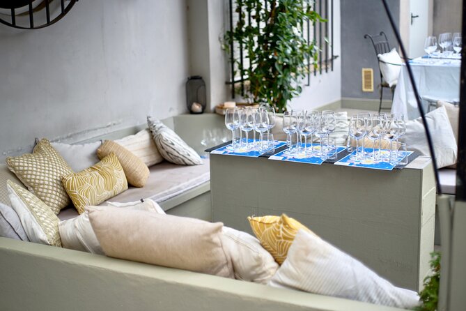 Wine Tasting Experience with a Professional Sommelier in Valencia City Center - Price in context: does $75.01 make sense for five wines?