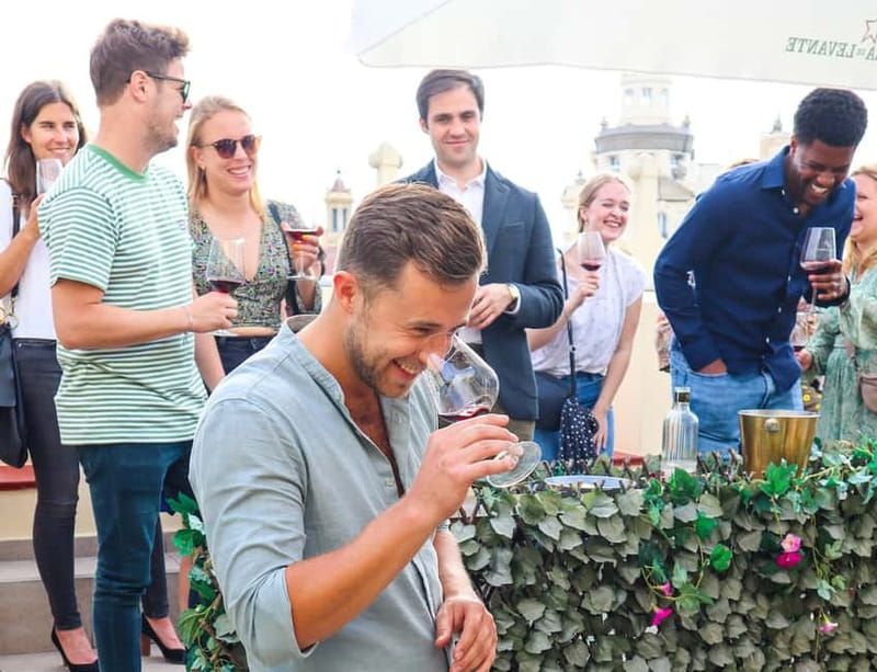 Wine Tasting with Professional Sommelier in centre Valencia - Tristan Van Doorn’s 5-wine format: what you actually learn